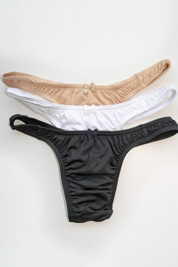 gaff for tucking