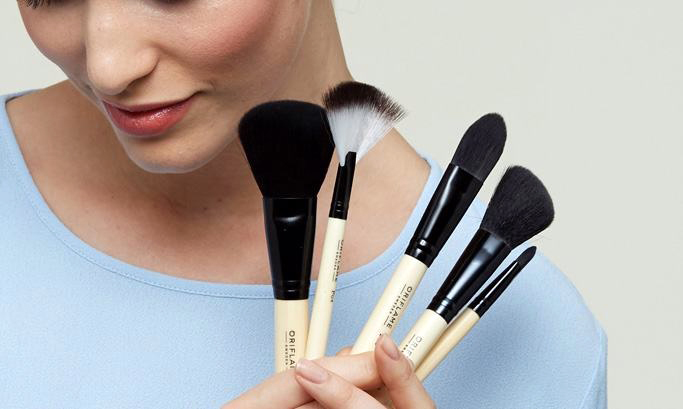 Makeup brushes