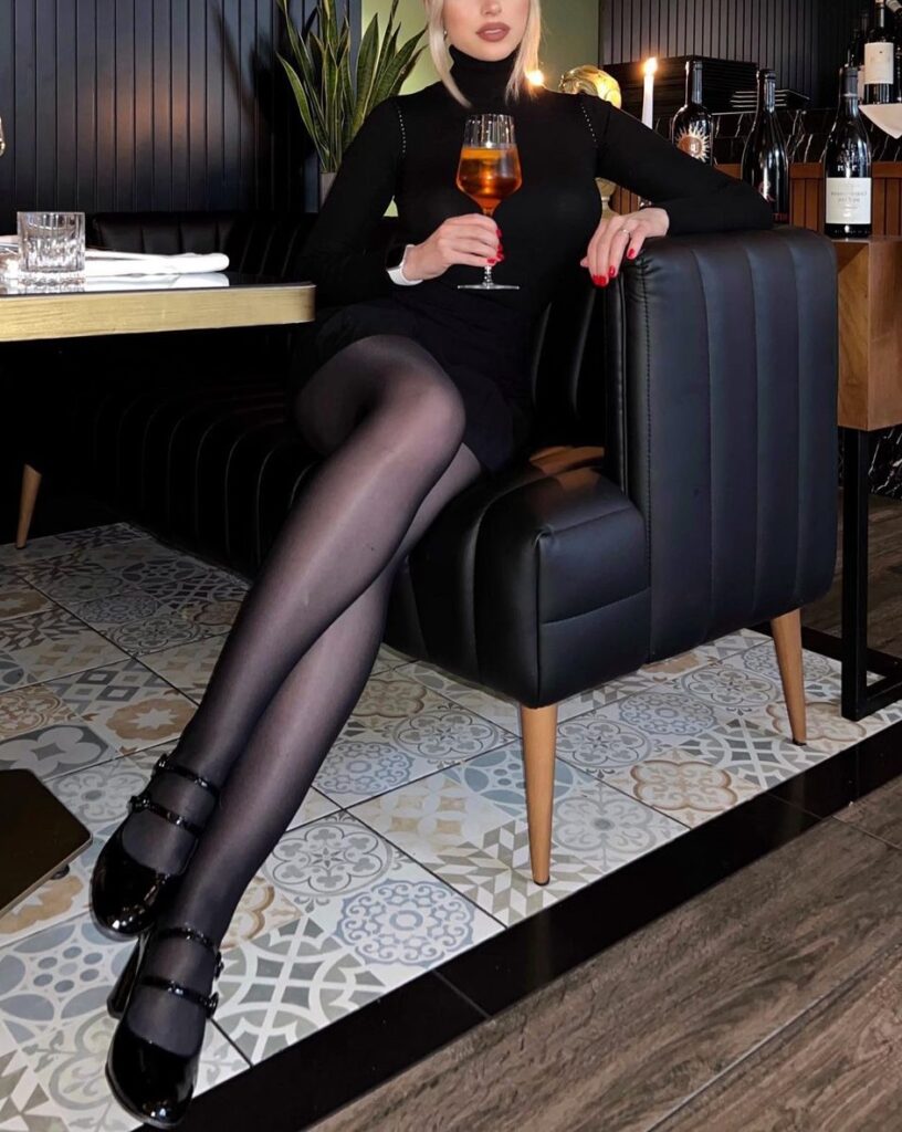 feminine etiquette