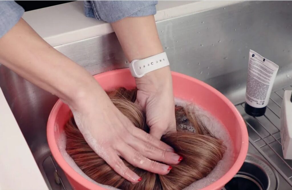 Washing hair wig tips