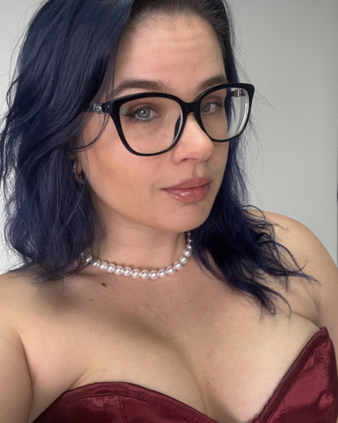 The Powder Rooms: Let's Talk Wigs
